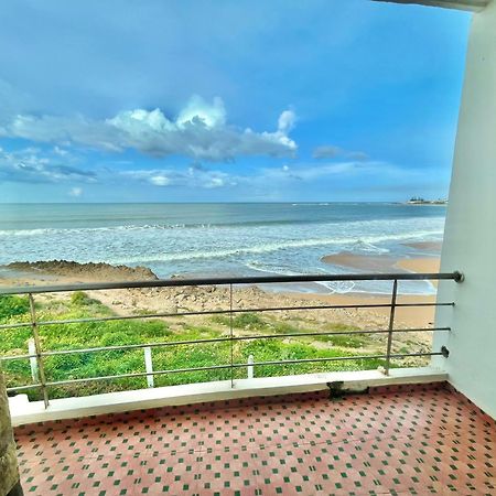 Splendid Beachfront Villa In Sidi Bouzid Beach With Pool Douar Ourlali Eksteriør billede