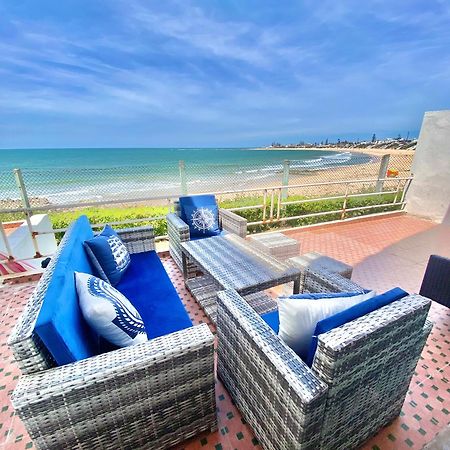 Splendid Beachfront Villa In Sidi Bouzid Beach With Pool Douar Ourlali Eksteriør billede