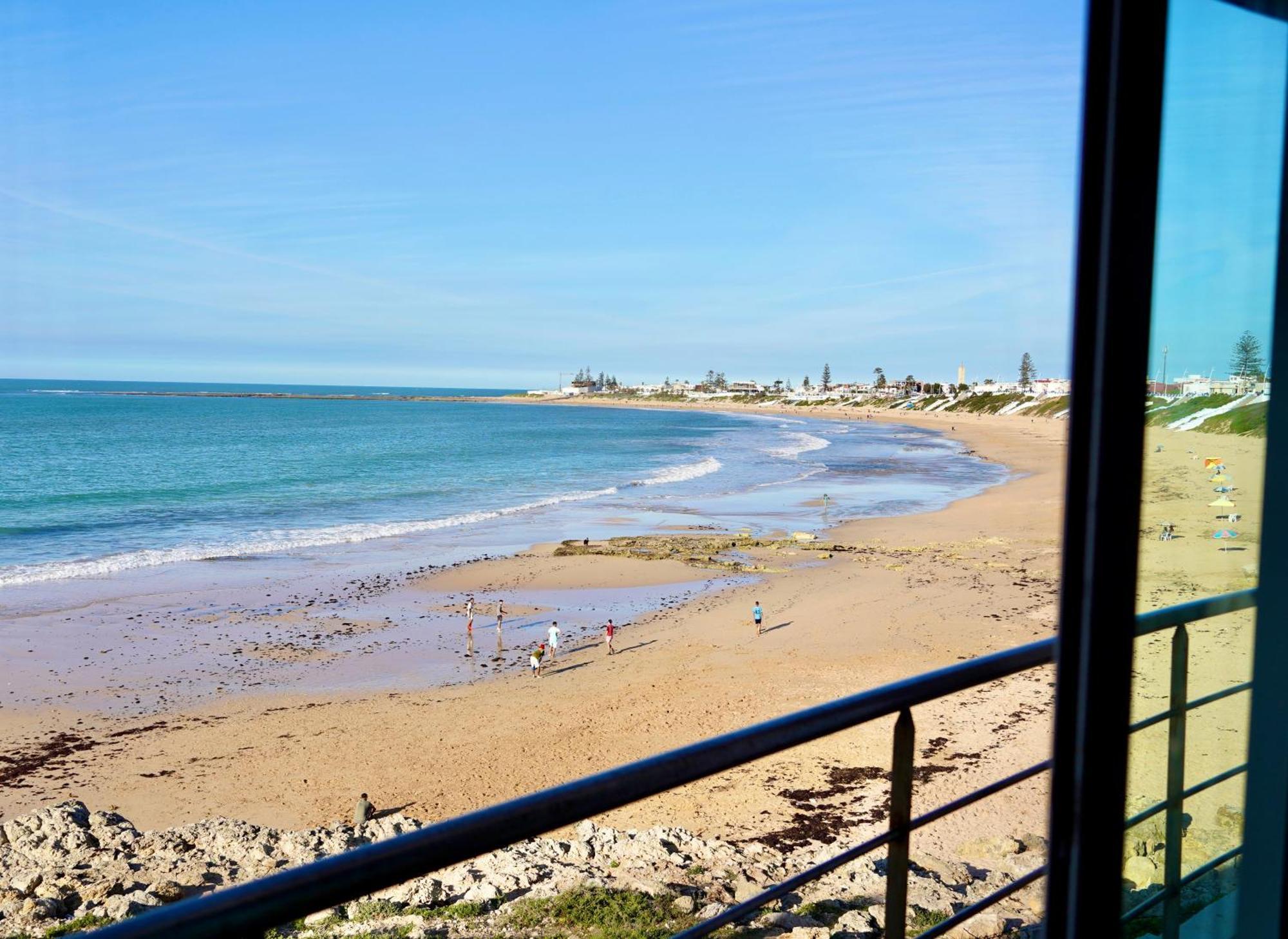 Splendid Beachfront Villa In Sidi Bouzid Beach With Pool Douar Ourlali Eksteriør billede